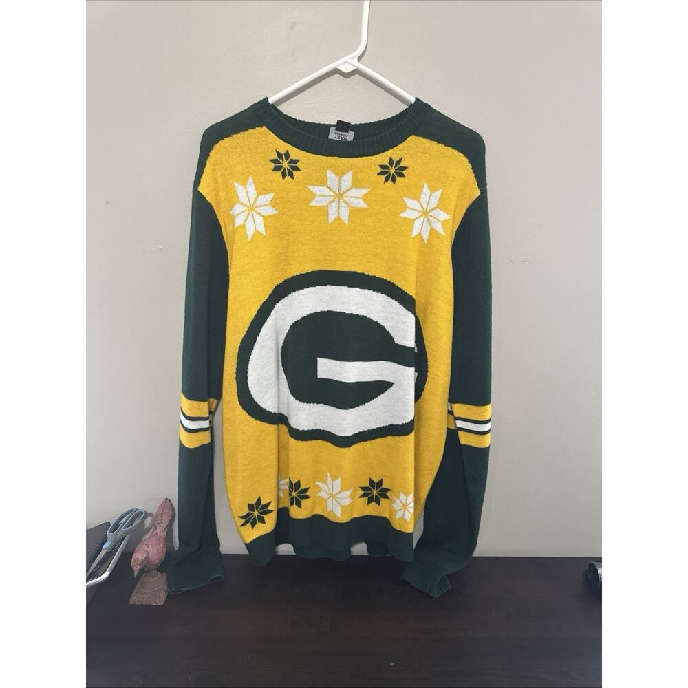 NFL Licensed Men's Size XL Green Bay Packers Green/Gold Christmas Sweater Snow